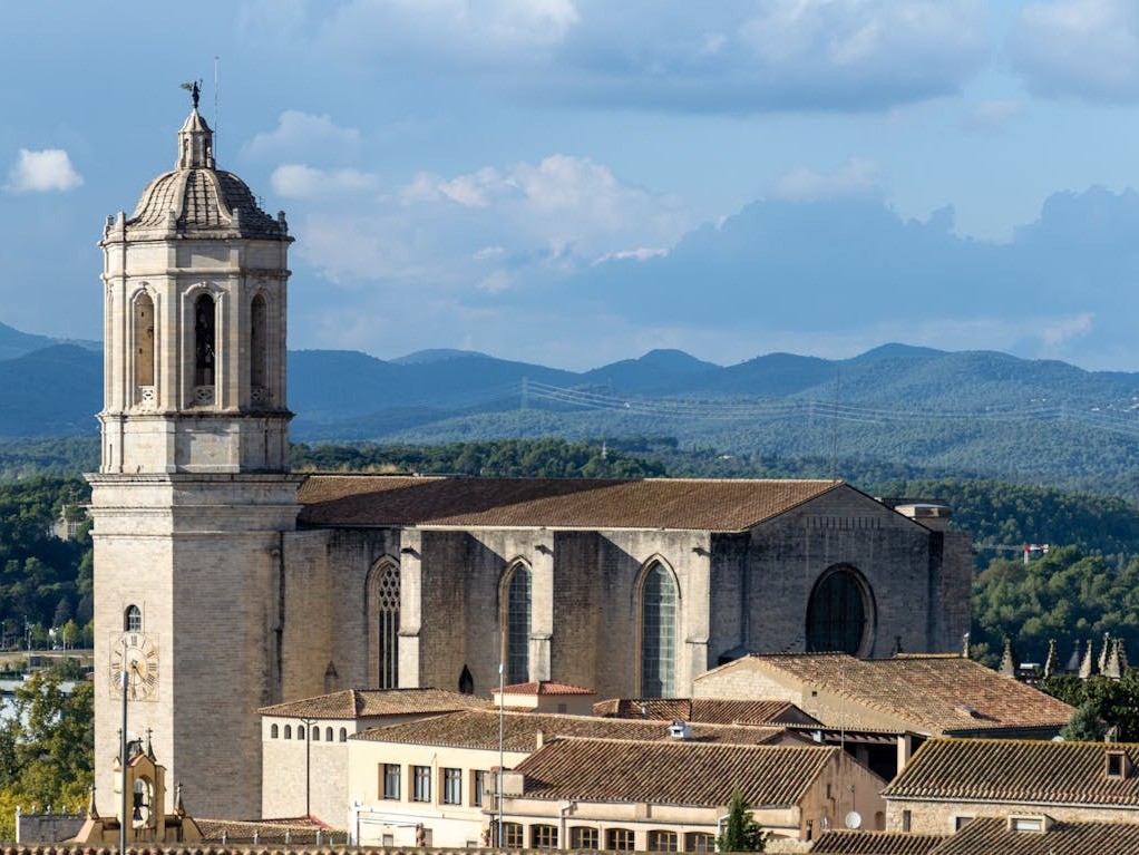 Poblacio i habitatge a Girona