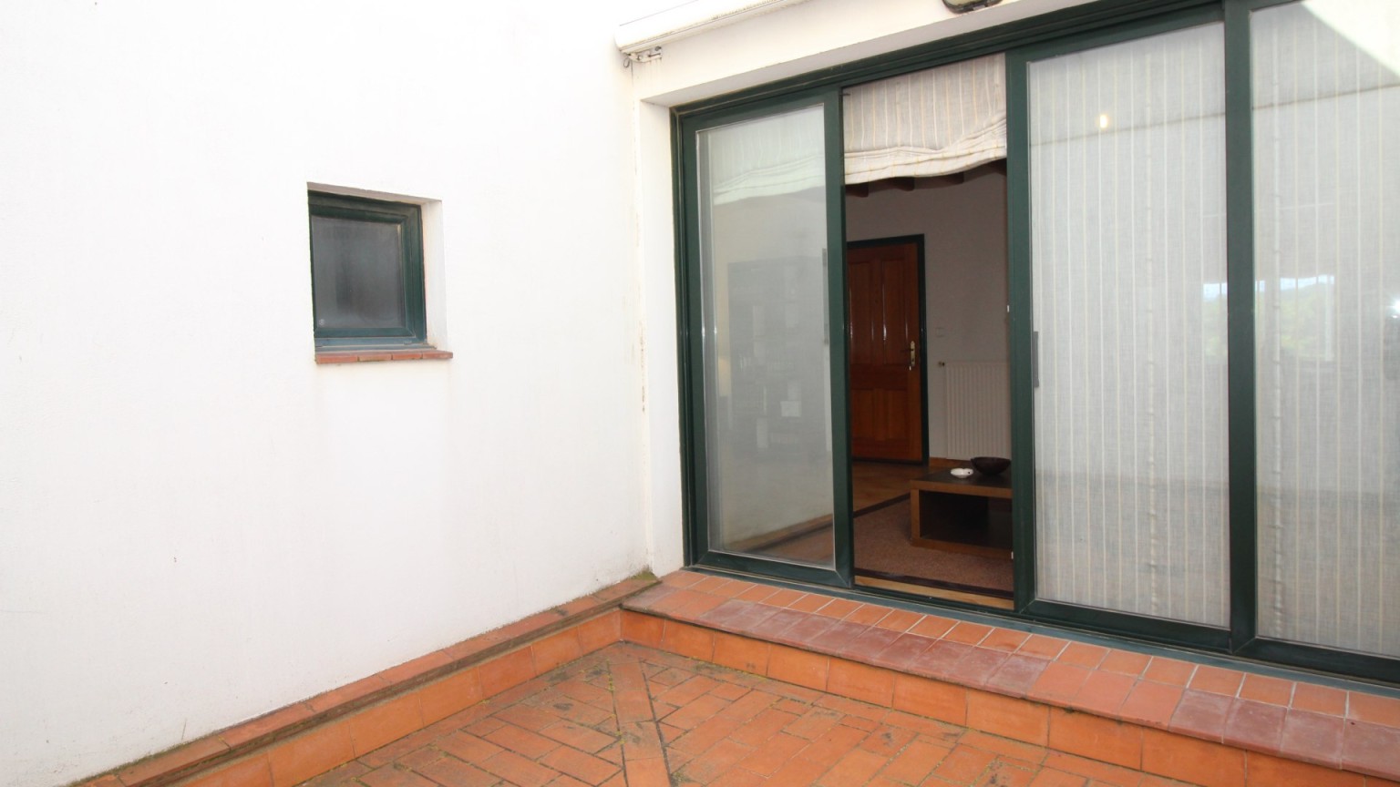 Restored house for sale, in Vilafant, ground floor and two floors. Good condition.