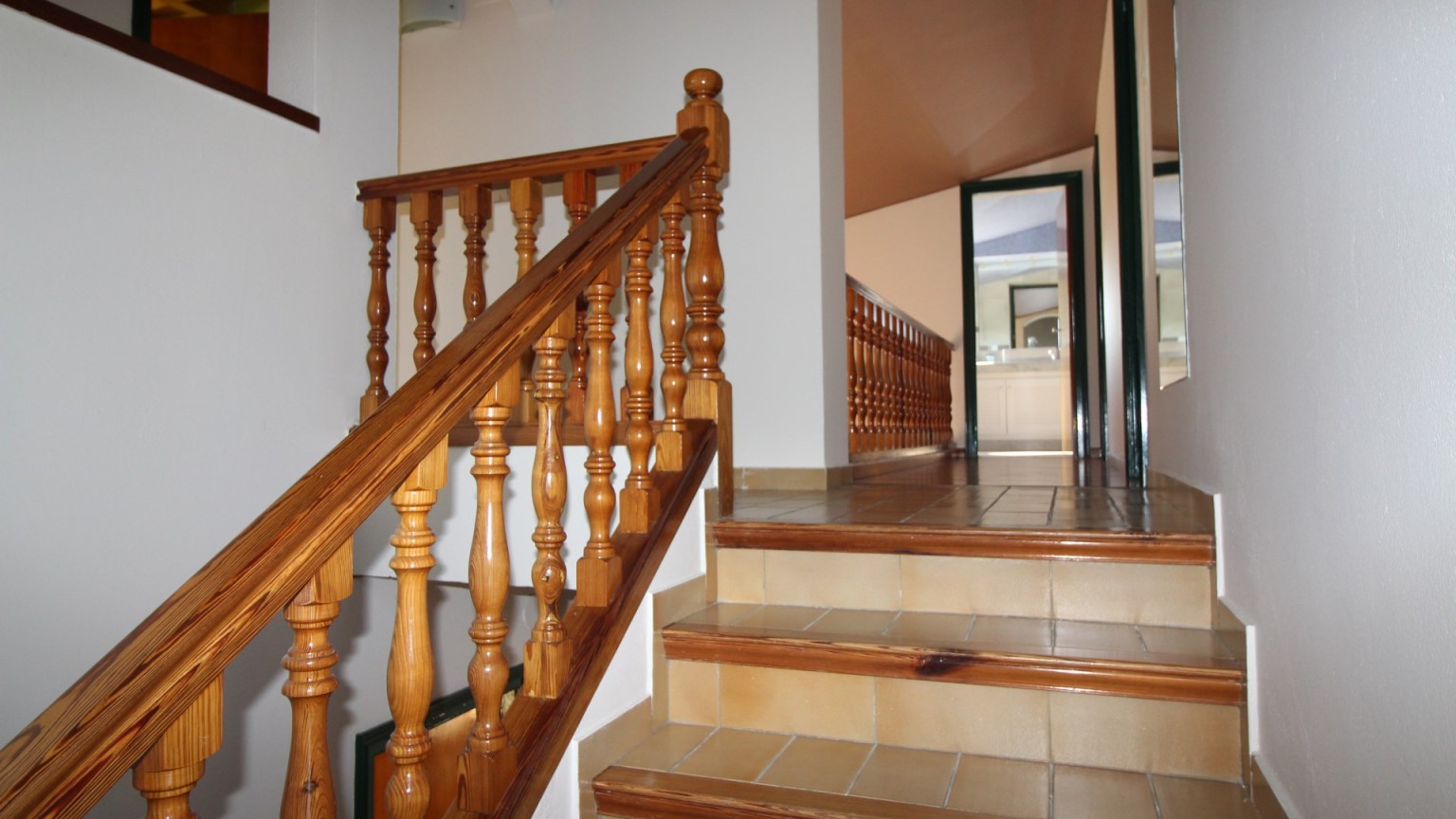 Restored house for sale, in Vilafant, ground floor and two floors. Good condition.