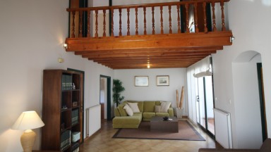 Restored house for sale, in Vilafant, ground floor and two floors. Good condition.