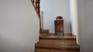 Maison restaurée à vendre, située à Vilafant, rez-de-chaussée et deux étages. Bon état.