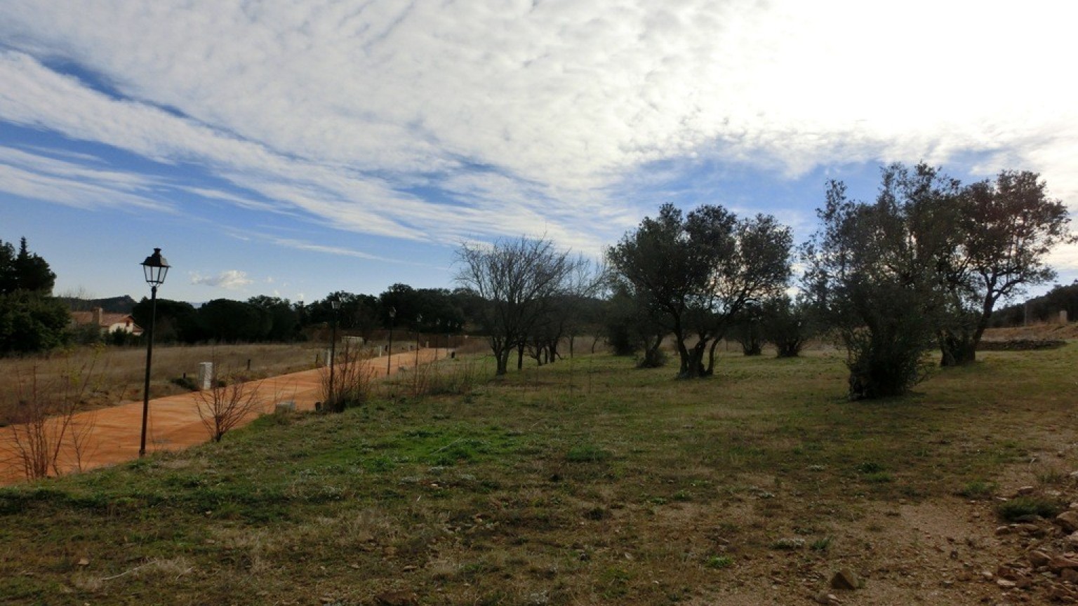 Terrain à vendre de 1.000m² pour construire une maison isolée, à Darnius.