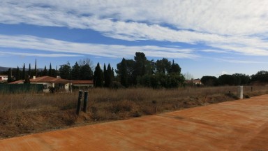 Terrain à vendre de 1.000m² pour construire une maison isolée, à Darnius.