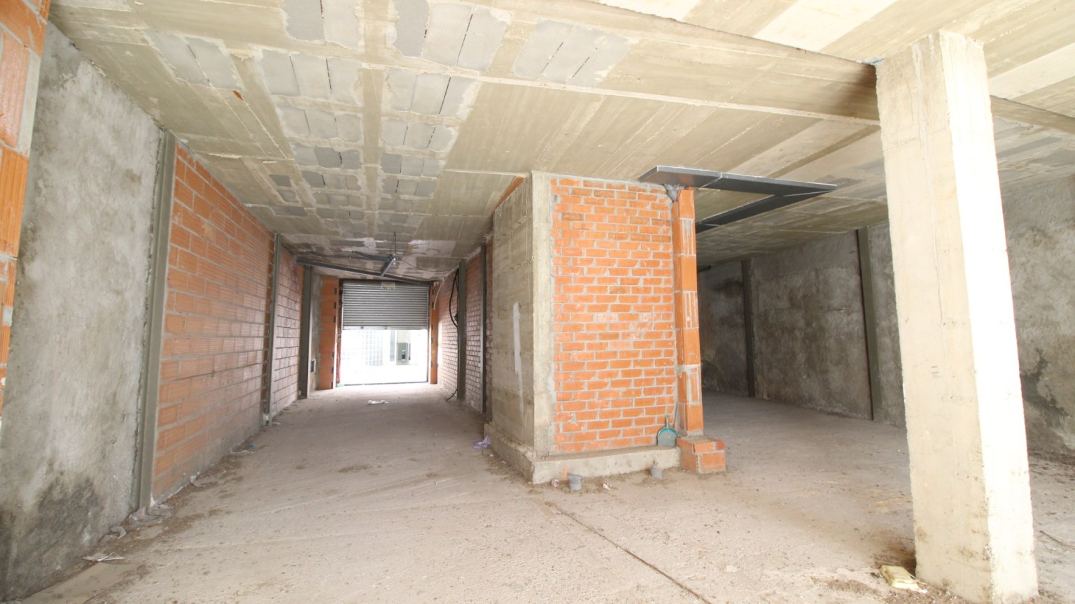 Local comercial en el centro, con muchas posibilidades de negocio