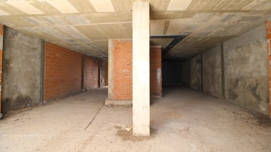 Local comercial en el centro, con muchas posibilidades de negocio