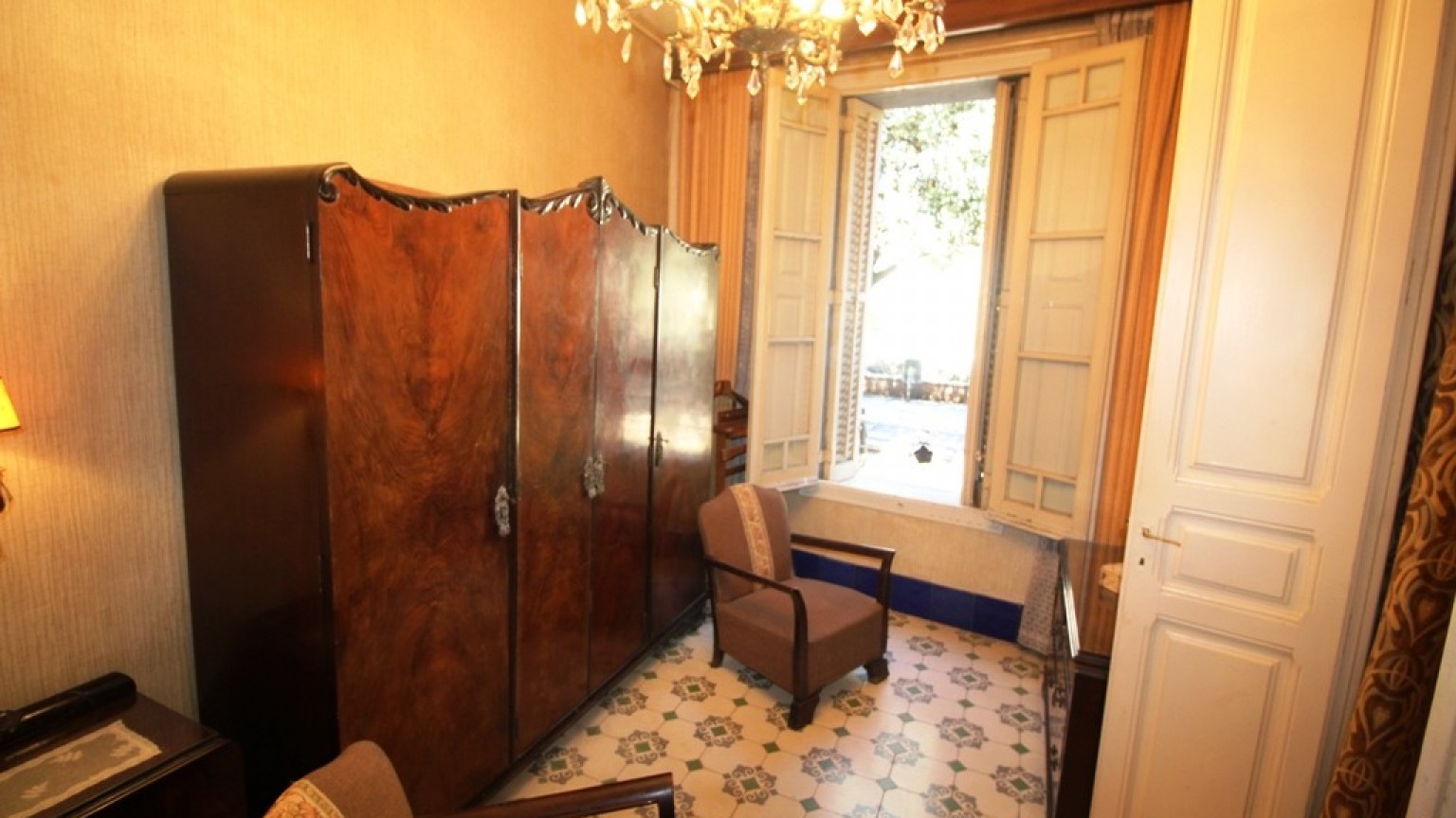 House for sale,  in the city center with terrace and private garden of 60m².