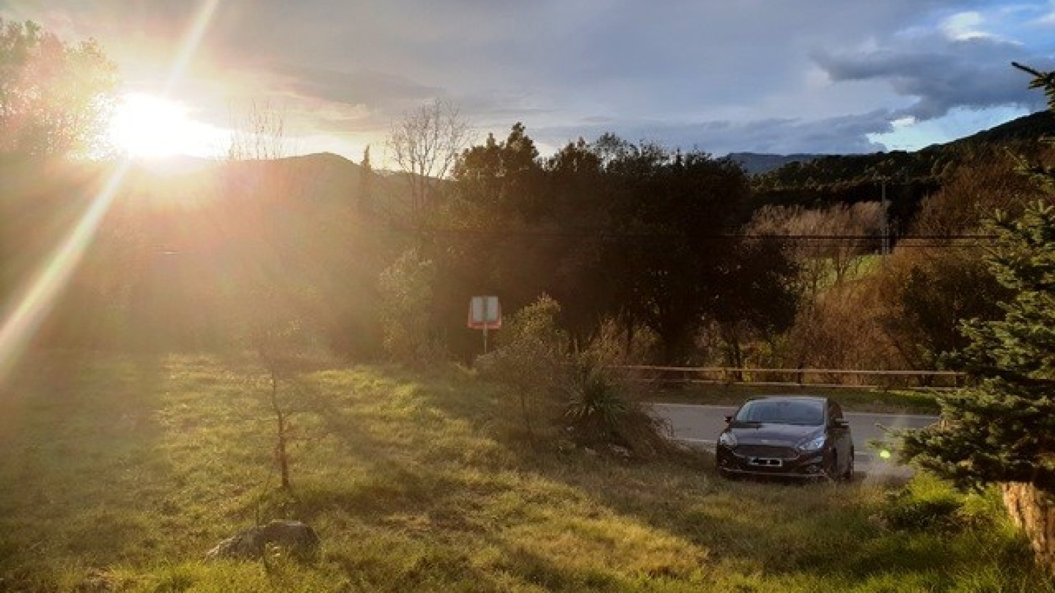 Terreny situat a la població de Sant Marti de Llemana, disposa de 1885 m2, vistes espectaculars