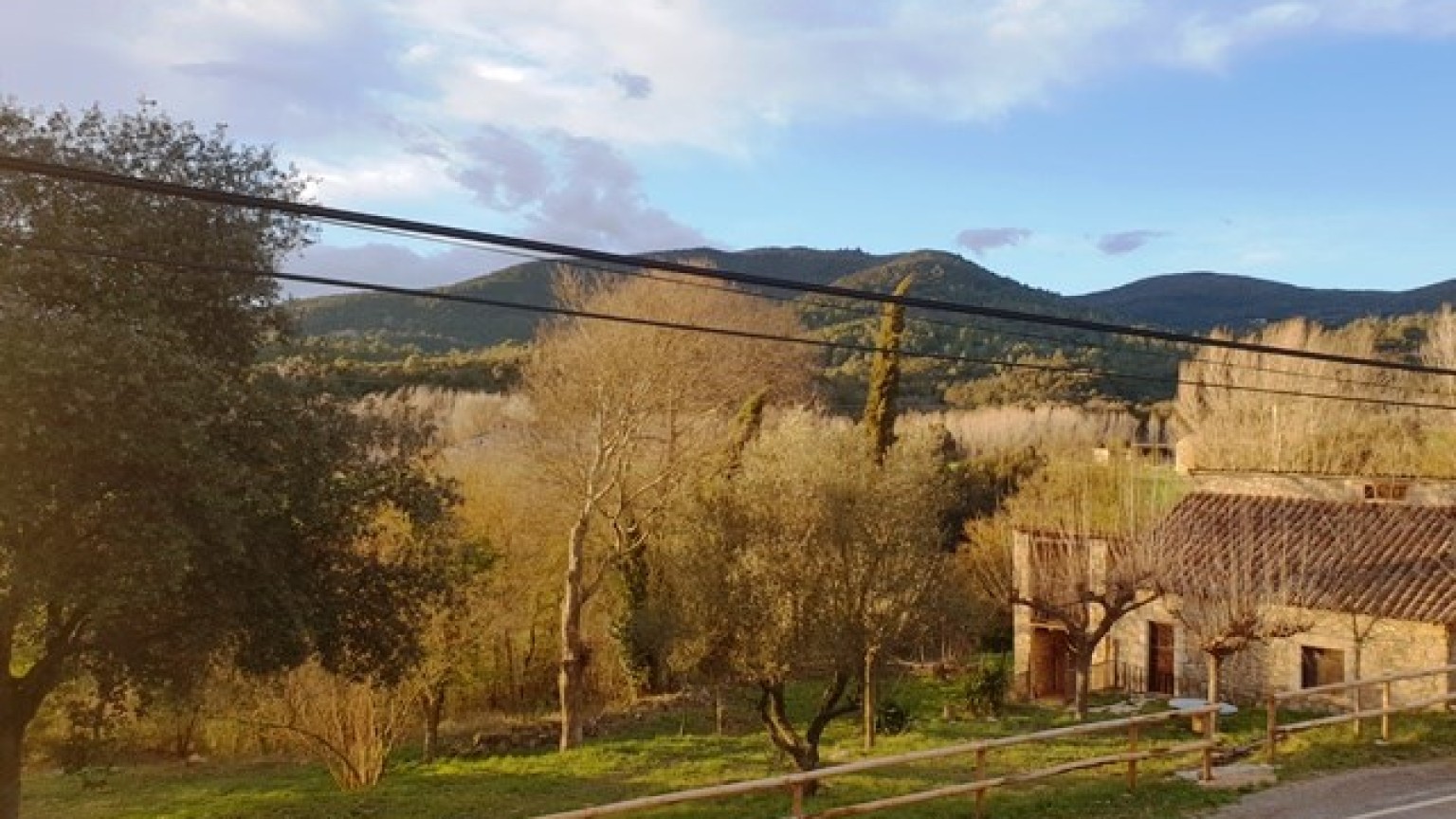 Terreno situado en la población de Sant Marti de Llemana, dispone de 1885m2, vistas espectaculares