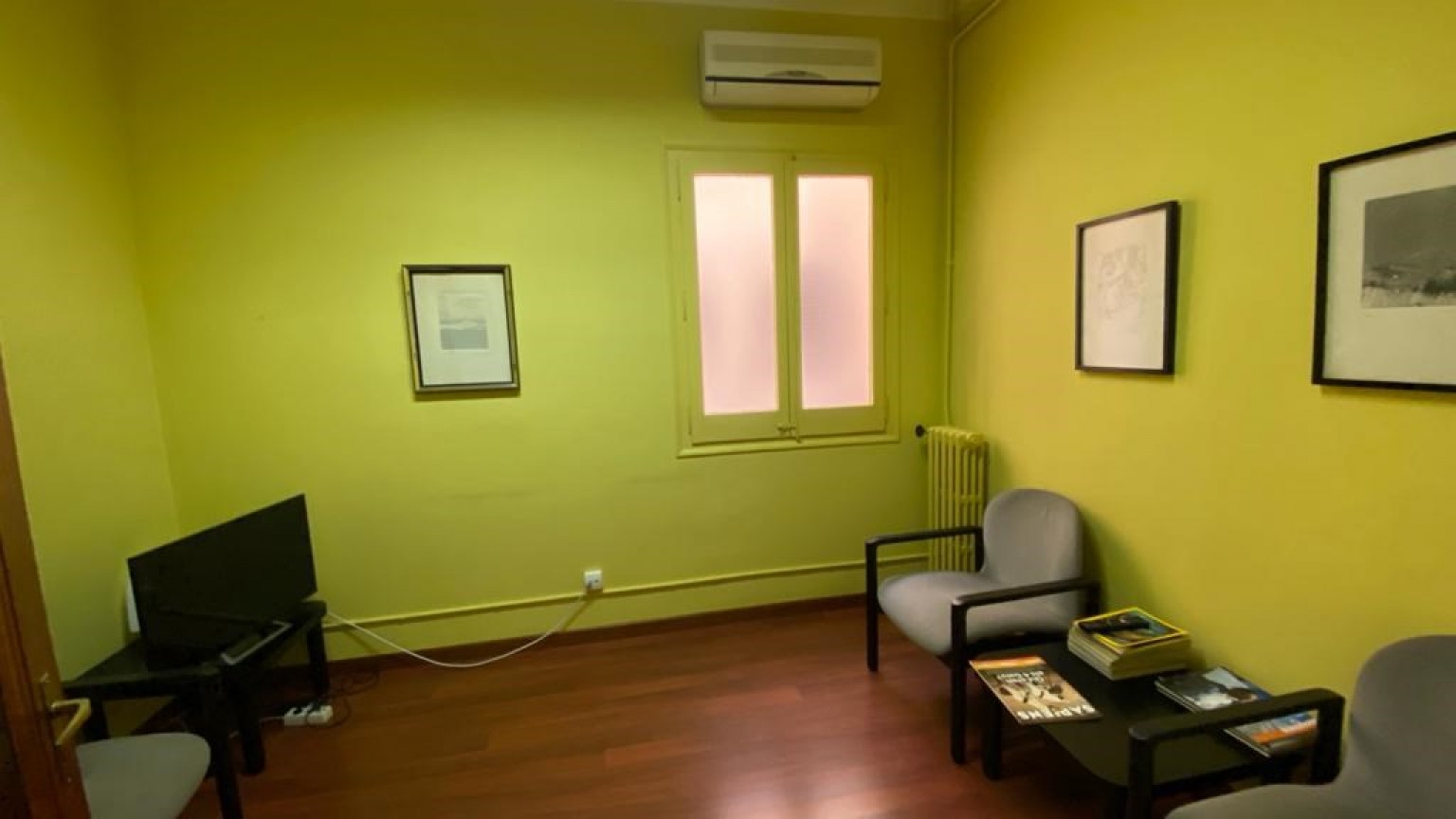 Office in the centre of Figueres