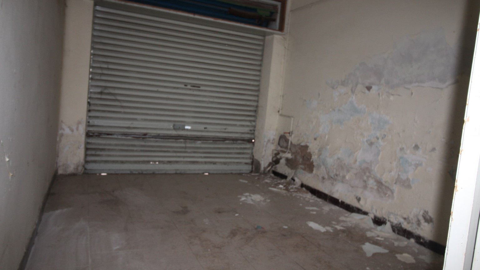 Casa en venta, para restaurar, con jardin. Zona Creu de la Mà