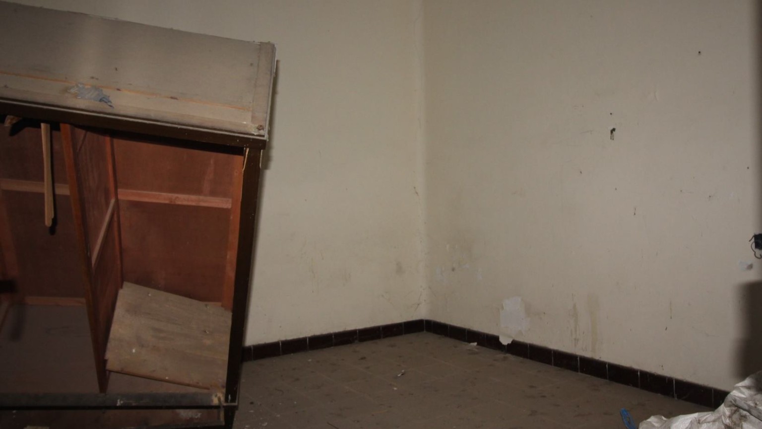 Casa en venta, para restaurar, con jardin. Zona Creu de la Mà