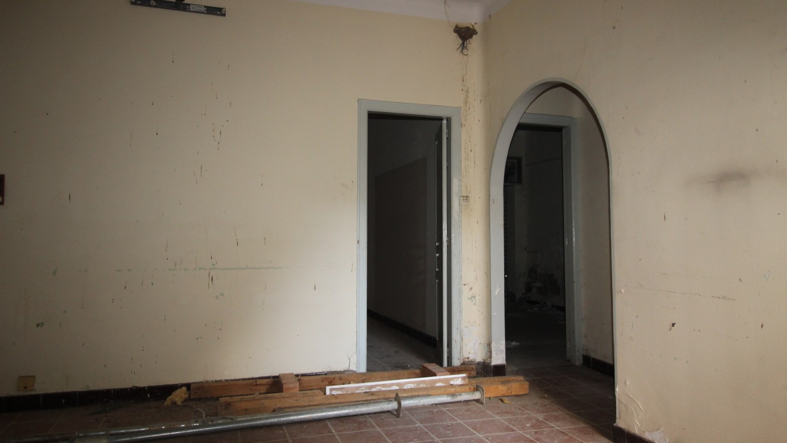 Casa en venta, para restaurar, con jardin. Zona Creu de la Mà