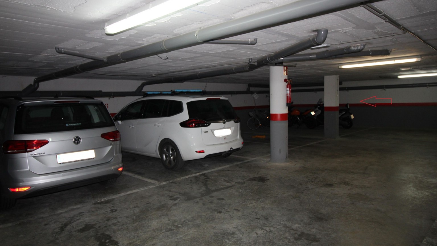 Place de parking en vente au centre du Port de Llançà