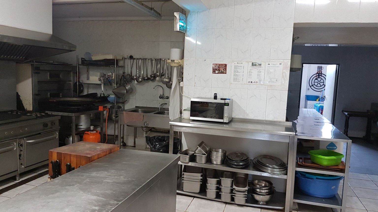 Restaurante alquiler/traspaso  de 650m², zona de Roses, en pleno rendimiento. 