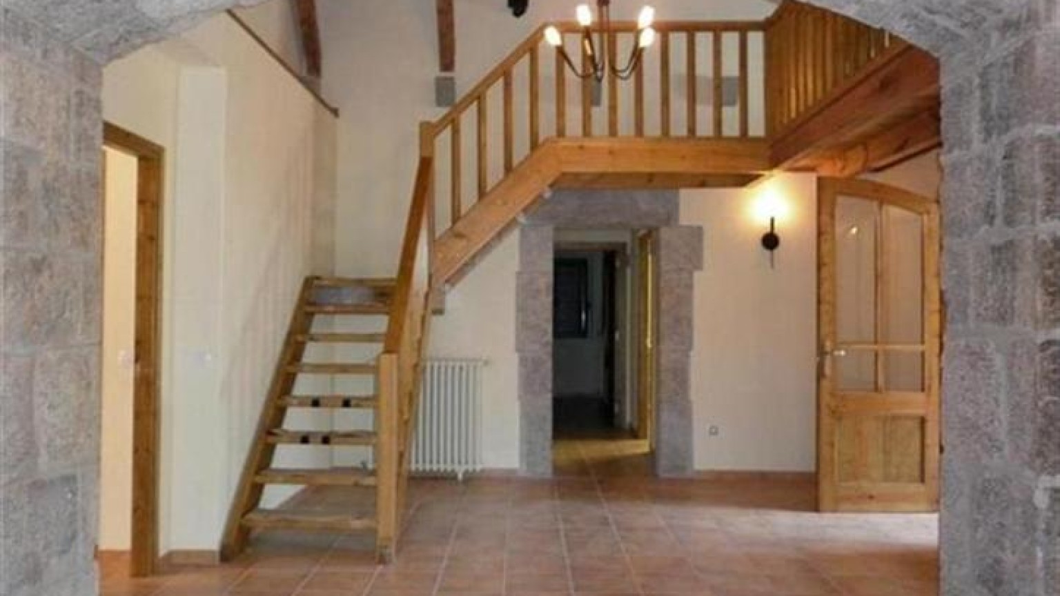 Casa rustica en venta, totalmente reformada, con terreno. Excelentes vistas