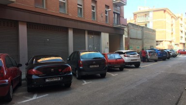 Local en venta/alquiler,  de 161m², zona Creu de la Mà.