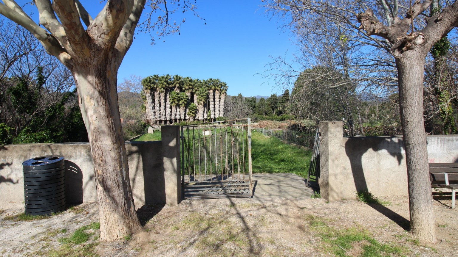 Terreny en venda d'ús agrari, zona La Bateria.