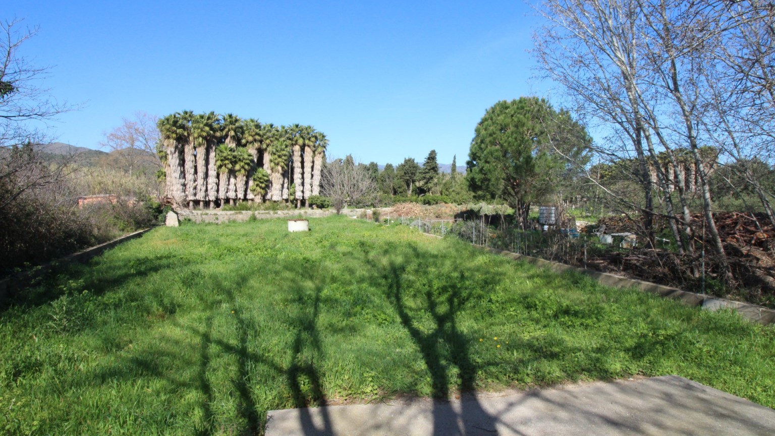 Terreny en venda d'ús agrari, zona La Bateria.