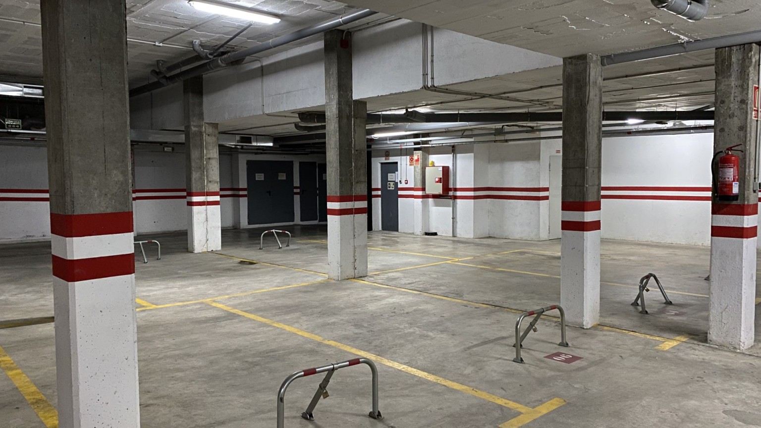 Pack de 5 plazas de parkings en venta en Caldes de Malavella