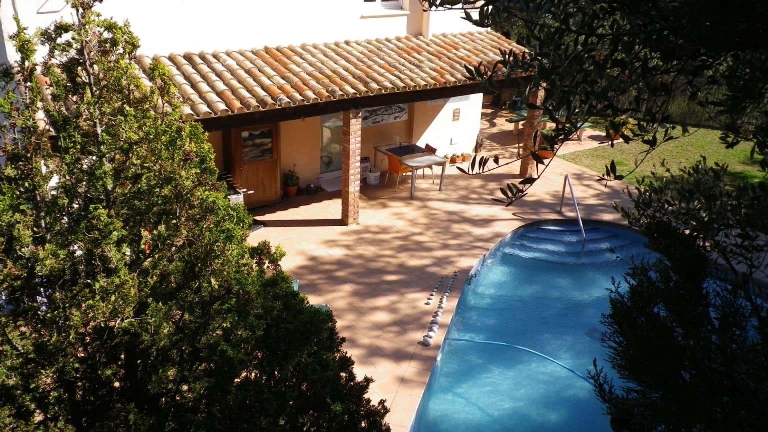 Fantástica casa en venta en Colera con vista al mar y a la montaña. 