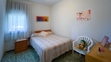 Casa en venta con piscina situada 20 min de Girona, con una superficie de 160 m2. 