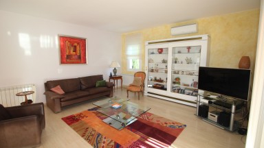 Fantastic house for sale in Cap Ras