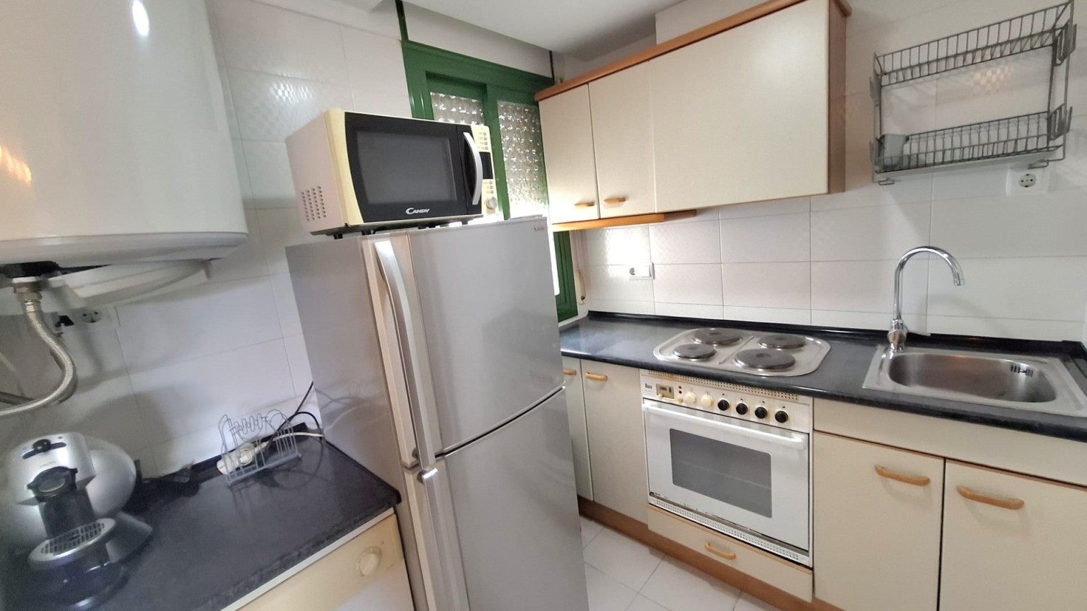 Apartamento en venta con piscina y jardín comunitarios entre El Port y La Vila
