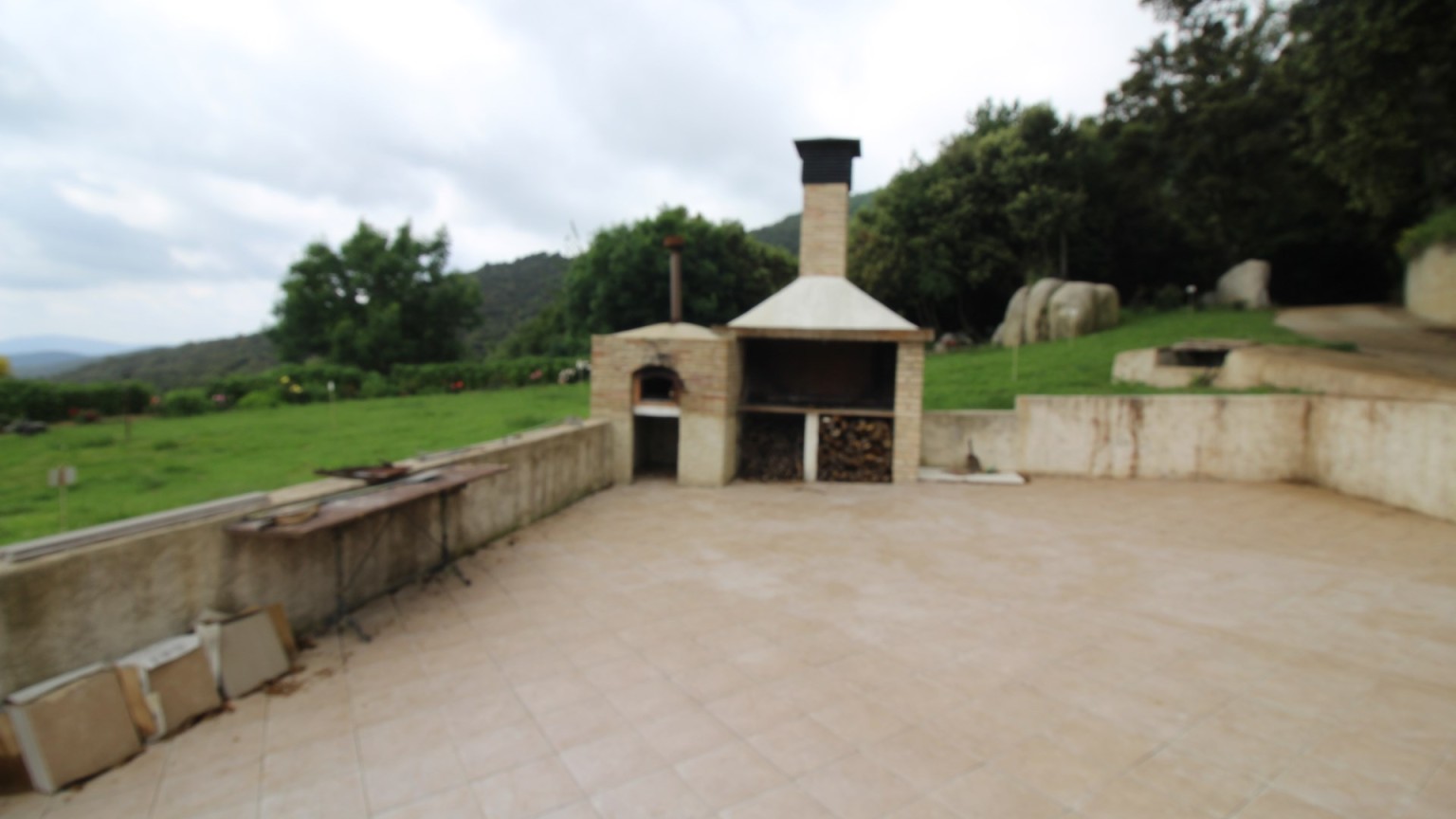 Country house for sale in Agullana. It is currently used as tourist accommodation.