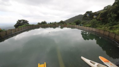 Masia en venda a Agullana. Actualment s'explota com a allotjament turístic.