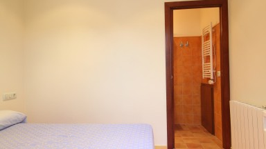 Duplex for sale, 3 bedrooms with parking space in Garriguella.