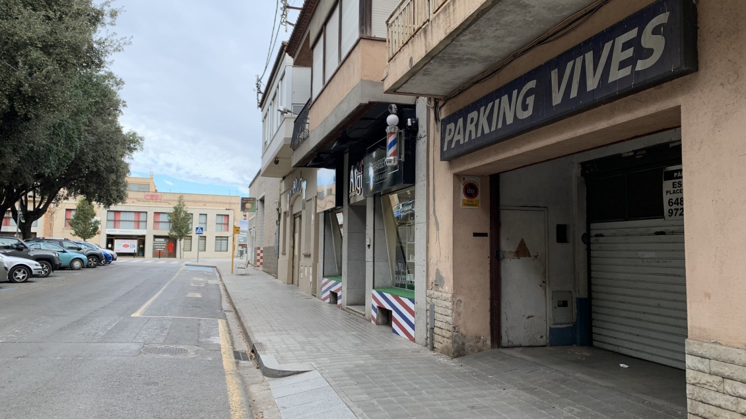 Local de alquiler en Pl. Josep Tarradellas