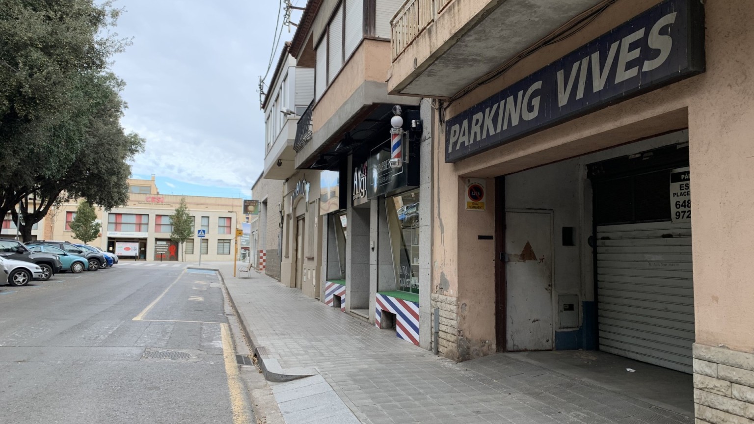 Locaux à louer à Pl. Josep Tarradellas