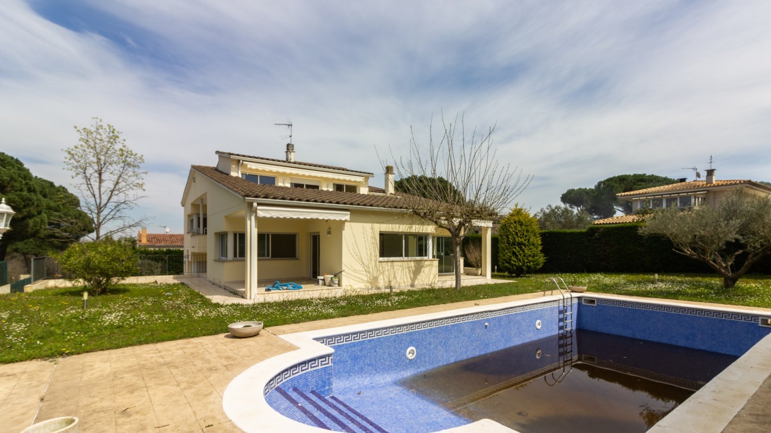 Magnificent detached house for sale in Aiguaviva