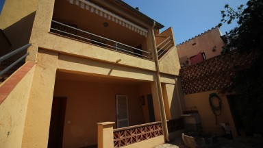 Casa de 3 plantas en Vilajuiga
