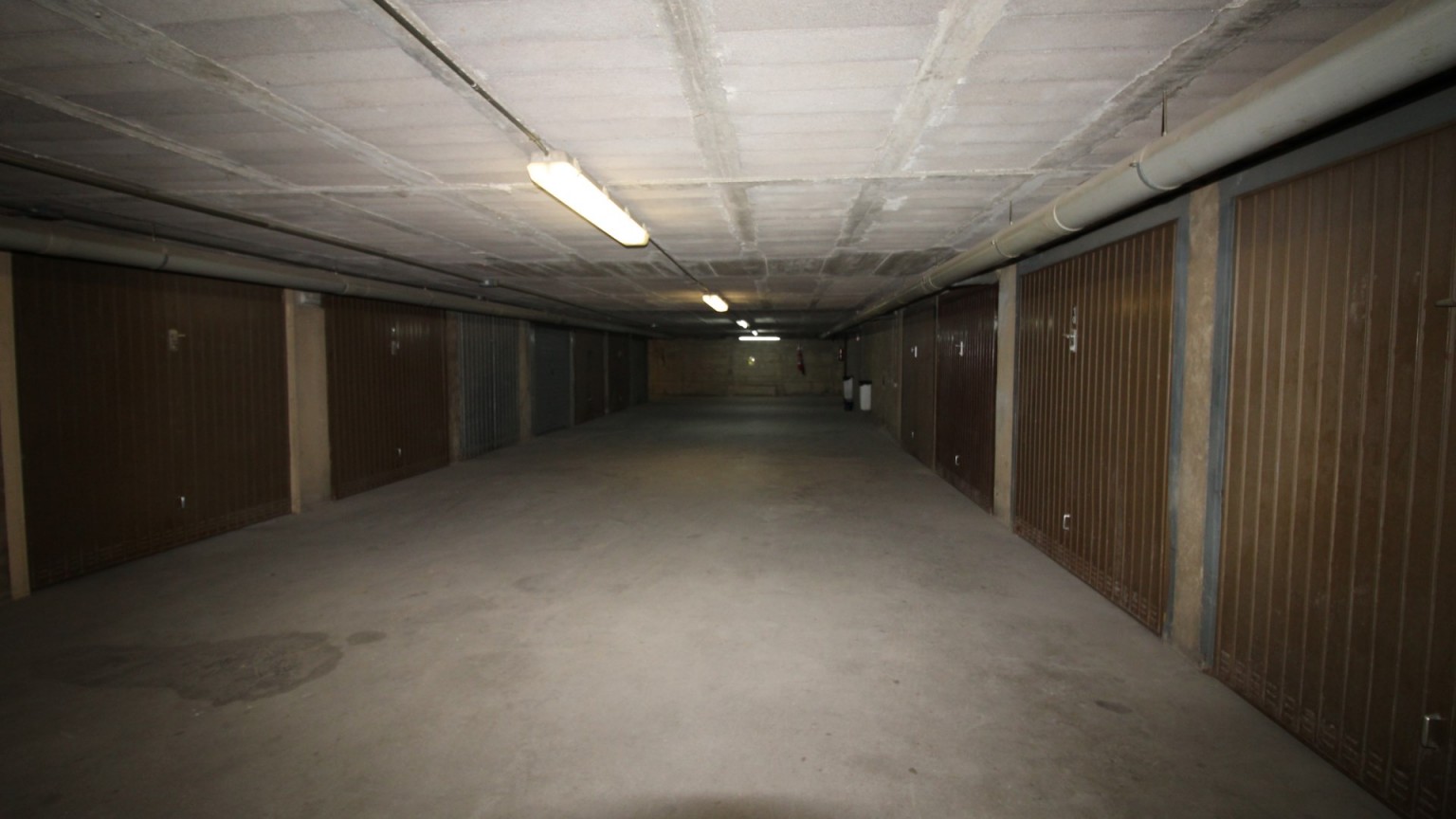 Gran garage en vente au Port de Llançà