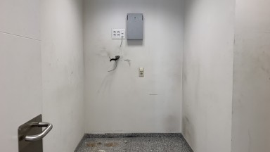 Local comercial céntrico, superficie 283m².