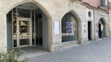 Local commercial dans le centre, superficie de 283m²