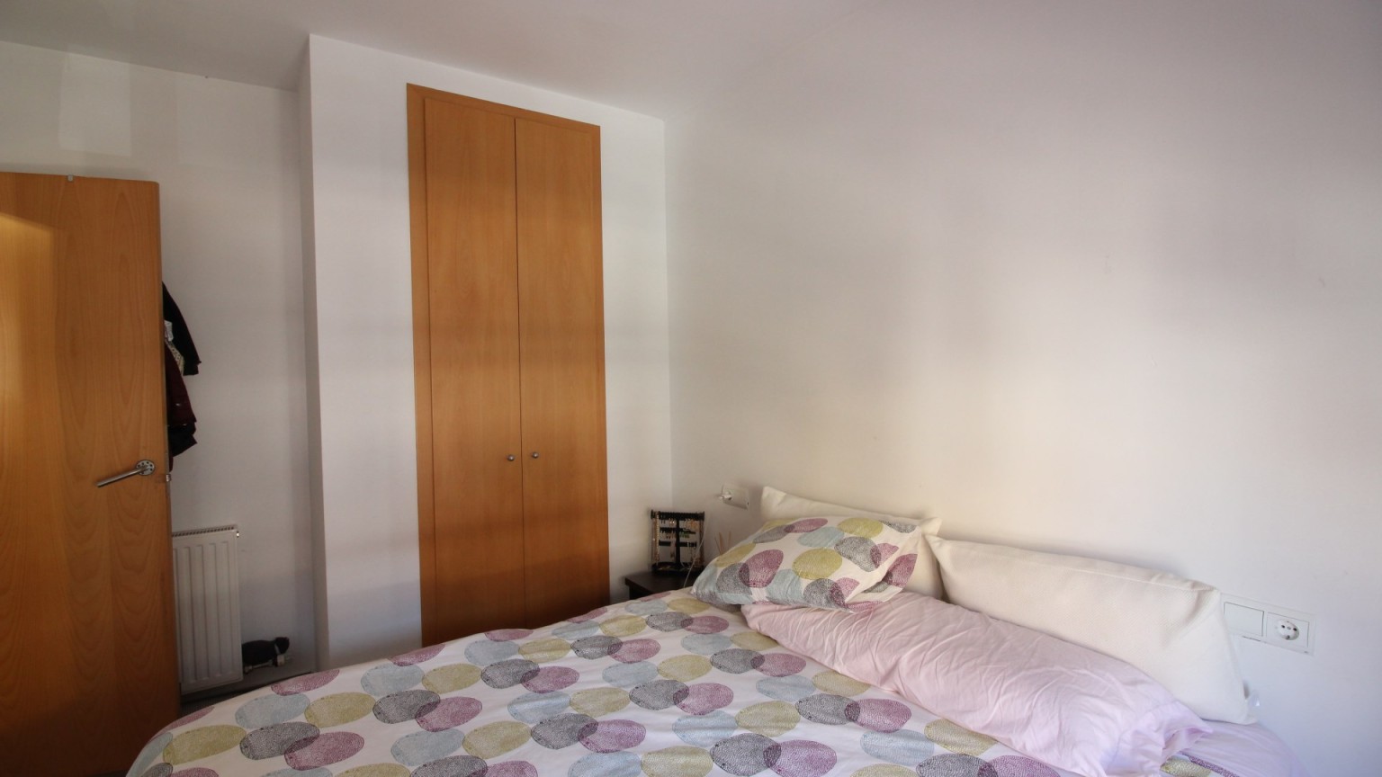 Piso en venta, un dormitorio, a 3 minutos de la playa de Roses. 