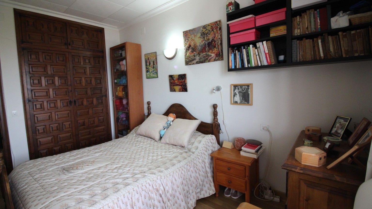 Casa en venta a tres niveles,  con fantásticas vistas al mar , en Roses