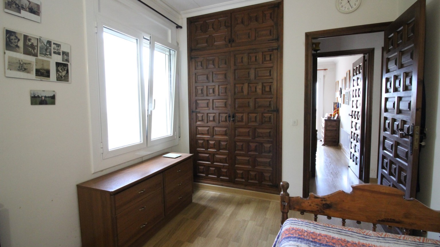 Casa en venta a tres niveles,  con fantásticas vistas al mar , en Roses