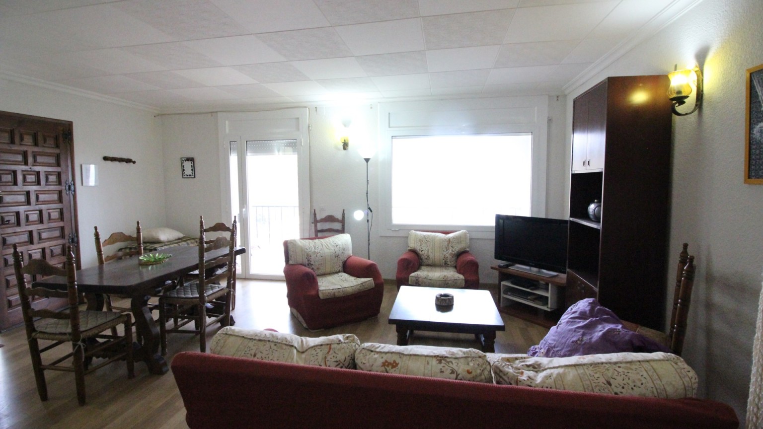 Casa en venta a tres niveles,  con fantásticas vistas al mar , en Roses