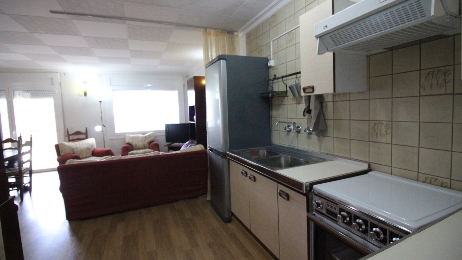 Casa en venta a tres niveles,  con fantásticas vistas al mar , en Roses