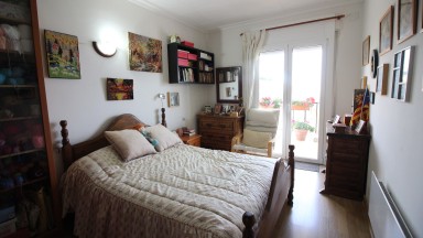 Casa en venta a tres niveles,  con fantásticas vistas al mar , en Roses