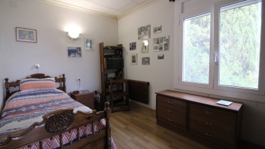 Casa en venta a tres niveles,  con fantásticas vistas al mar , en Roses