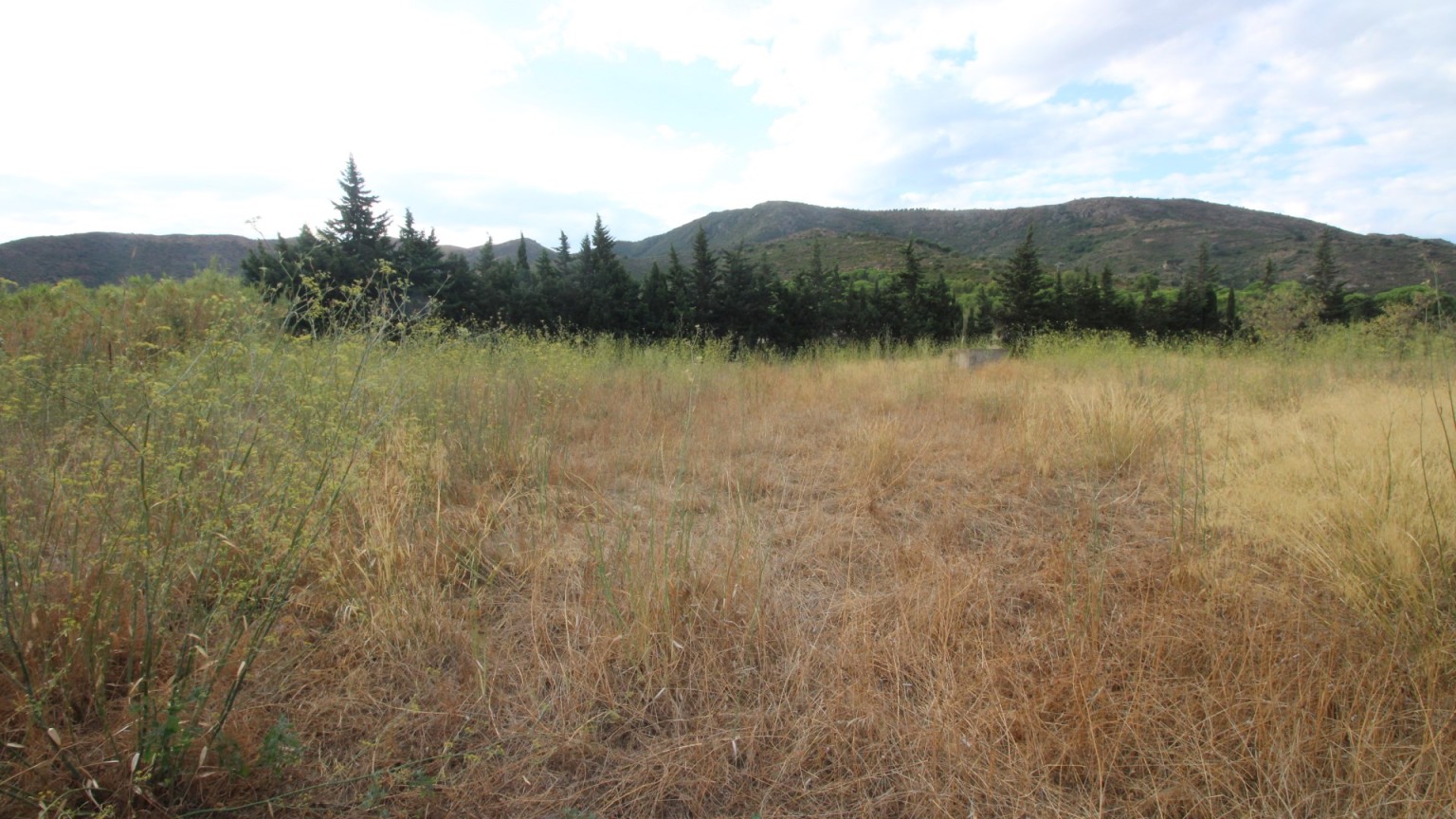 Plot of land for sale in Llançà