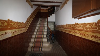 Oportunitat d'inversió: 7 habitatges en venda, per reformar, al centre ciutat