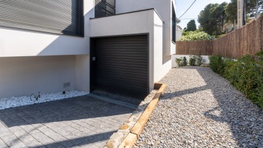 Bonica casa unifamiliar en venda a Les Carboneres