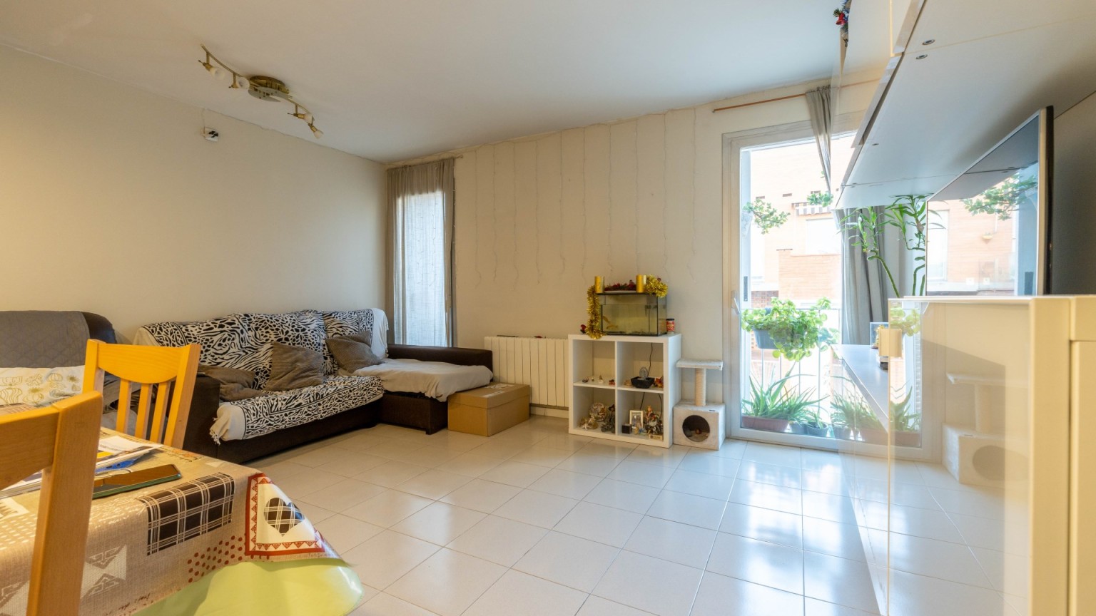 Flat for sale in the Vila-roja district of Girona.