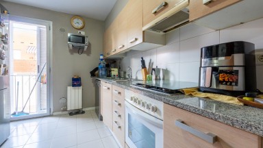 Flat for sale in the Vila-roja district of Girona.