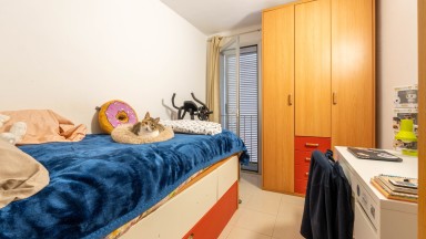 Flat for sale in the Vila-roja district of Girona.